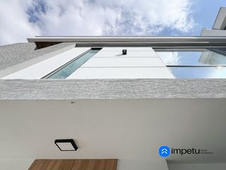 Foto 2 de Casa a estrenar de lujo en venta al sur de la ciudad