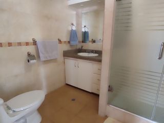Foto 11 de 🏡 Departamento Amoblado de 2 Dormitorios en Renta – La Floresta, Quito