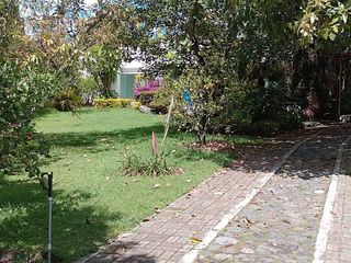 Foto 10 de Casa de venta en Urb. Auqui Chico, Cumbayá