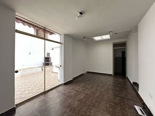 Foto 3 de AMPLIA CASA EN ALQUILER – URB. MIRAFLORES - CASTILLA - PIURA