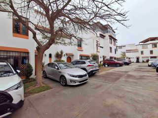 Foto 14 de VENDO ACOGEDORA CASA EN CONDOMINIO CERCA U DE LIMA