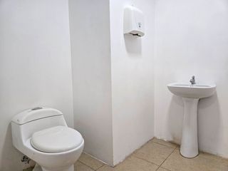 Foto 7 de Alquiler de Local comercial esquinero en Segundo piso alto, 57 m², con Parqueo - Plaza Proyecto, Samborondón