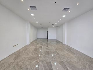 Foto 4 de Alquiler de Local comercial esquinero en Segundo piso alto, 57 m², con Parqueo - Plaza Proyecto, Samborondón