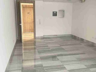 Foto 8 de OFICINA DE VENTA EN EDIFICIO PLATINIUM