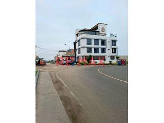 Foto 18 de Venta De Casa En Av. Costanera – Barranca