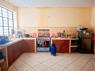 Foto 8 de Venta De Casa En Av. Costanera – Barranca