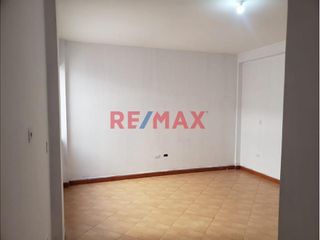 Foto 13 de Venta De Casa En Av. Costanera – Barranca