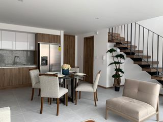 Foto 4 de Vendo departamento de 3 habitaciones duplex Quito tenis