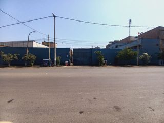 Foto 7 de VENDO LOCAL INDUSTRIAL DE 2005 M2 EN SANTA ANITA, IDEAL PARA ALMACENES Y DEPOSITOS DE TRANSPORTE DE CARGA PESADA