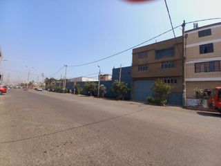 Foto 9 de VENDO LOCAL INDUSTRIAL DE 2005 M2 EN SANTA ANITA, IDEAL PARA ALMACENES Y DEPOSITOS DE TRANSPORTE DE CARGA PESADA