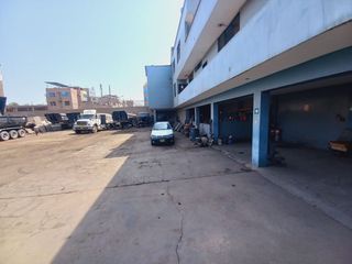 Foto 30 de VENDO LOCAL INDUSTRIAL DE 2005 M2 EN SANTA ANITA, IDEAL PARA ALMACENES Y DEPOSITOS DE TRANSPORTE DE CARGA PESADA