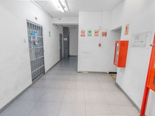 Foto 2 de VENTA GALERIA LOCAL COMERCIAL EN GAMARRA – LA VICTORIA