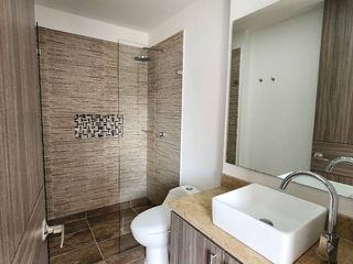 Foto 10 de Apartamento primer piso de 63 metros ( una Habitacion, con opcion de una segunda, 2 baños, sala comedor, cocina, lavanderia, patio o terraza de 90 mxx