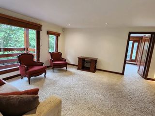 Foto 9 de Casa Campestre Estilo Español: Lujo y Confort a las Afueras de Bogotá Descubra esta espectacular casa de estilo español, perfecta para quienes buscan