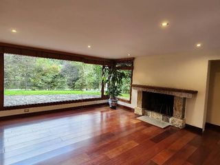 Foto 13 de Casa Campestre Estilo Español: Lujo y Confort a las Afueras de Bogotá Descubra esta espectacular casa de estilo español, perfecta para quienes buscan
