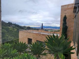 Foto 8 de Vive la Experiencia de la Montaña en Sindamanoy: Exclusiva Casa de Lujo en Arriendo Imagínese despertar cada mañana con la majestuosidad de las montañ