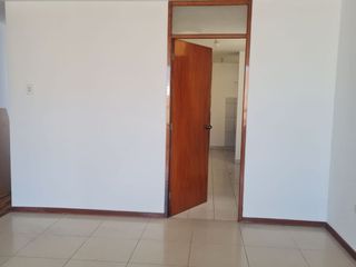 Foto 4 de Alquilo departamento, TRUJILLO,  3 dormitorios frente a parque