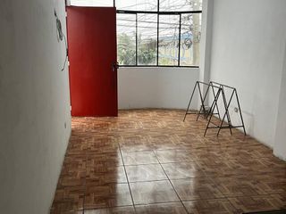 Foto 8 de VENTA DE CASA EN COMAS con BASE para 8 PISOS