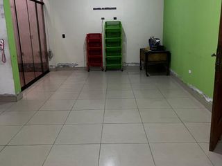 Foto 2 de VENTA DE CASA EN COMAS con BASE para 8 PISOS