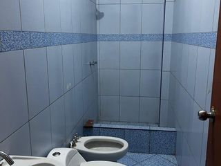 Foto 5 de VENTA DE CASA EN COMAS con BASE para 8 PISOS