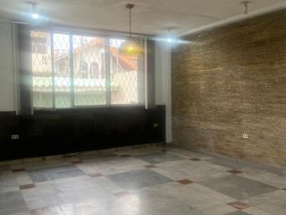 Foto 3 de VENTA DE CASA EN CDLA. NUEVA KENNEDY