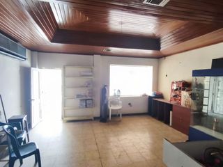 Foto 10 de Venta terreno de oportunidad con casa construida Urdesa Central Guayaquil