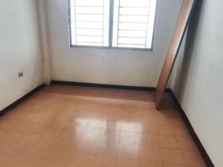 Foto 11 de Venta terreno de oportunidad con casa construida Urdesa Central Guayaquil