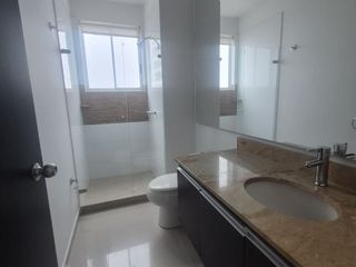 Foto 3 de Se Renta Hermoso Apartamento en el barrio Cabrero.
