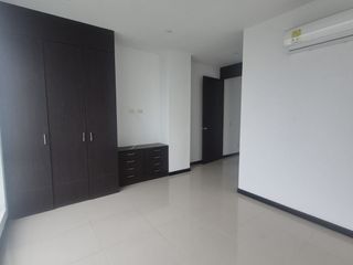 Foto 2 de Se Renta Hermoso Apartamento en el barrio Cabrero.
