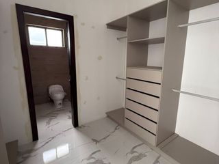 Foto 6 de Alquiler de Casa En El Condado de Vicollinci