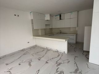 Foto 7 de Alquiler de Casa En El Condado de Vicollinci