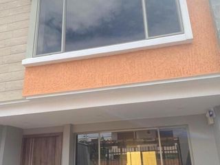 Foto 2 de Flamante villa por estrenar en alquiler sector Misicata