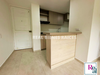 Foto 2 de Apartamento en Arriendo – 3er Piso con Ascensor | Unidad Abierta