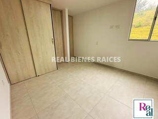 Foto 16 de Apartamento en Arriendo – 3er Piso con Ascensor | Unidad Abierta