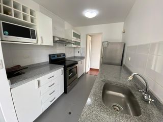 Foto 13 de Hermoso Dpto Frente a Parque, con Terraza y Balcón, en Lince