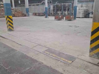 Foto 1 de Bodega de arriendo. alquiler en cuenca. Sector monay shopping. Muelle patio de maniobras