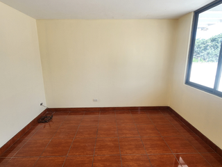 Foto 33 de Venta de Casa en doble ESQUINA, Frente al Jockey, Surco 🏡