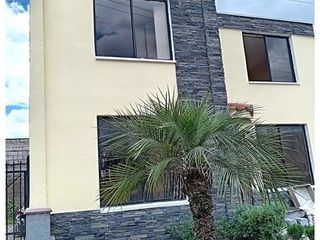 Foto 4 de SE ARRIENDA CASA DE 4 DORMITORIOS SECTOR SANGOLQUI - VALLE DE LOS CHILLOS