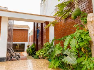 Foto 4 de Venta - Casa en Valle Hermoso, Surco.