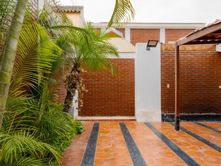Foto 40 de Venta - Casa en Valle Hermoso, Surco.