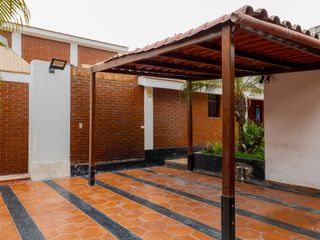 Foto 41 de Venta - Casa en Valle Hermoso, Surco.