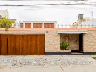 Foto 42 de Venta - Casa en Valle Hermoso, Surco.
