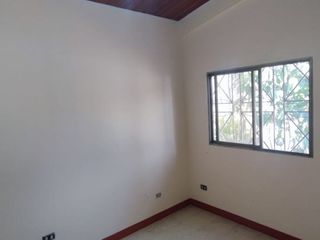 Foto 9 de Venta Casa en Lago de Capeira Vía a Daule Guayaquil - C358
