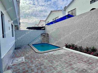 Foto 2 de Se alquila casa con piscina en urbanización napoli