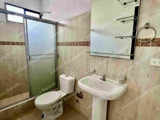 Foto 17 de Se alquila casa con piscina en urbanización napoli