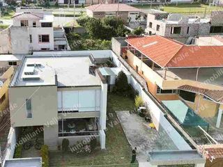Foto 1 de Hermosa casa independiente con dormitorio en planta baja