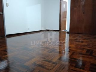 Foto 5 de ALQUILO OFICINA EN TOMAS MARSANO - SURCO
