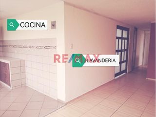 Foto 7 de Venta De Casa De 3 Pisos Con Terraza En El Distrito De Breña S/. 1'190,640.00 - $ 328,000.00