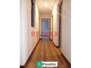 Foto 13 de Venta De Casa De 3 Pisos Con Terraza En El Distrito De Breña S/. 1'190,640.00 - $ 328,000.00