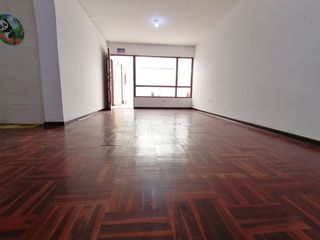 Foto 4 de 🏡 ¡Amplia Casa En Alquiler En San Miguel: Ideal Para Vivienda U Oficina A Puerta Cerrada!